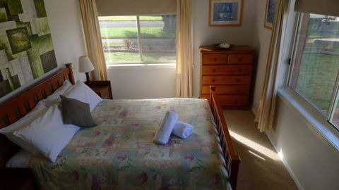OCEAN VIEWS - Accommodation Gold Coast 5