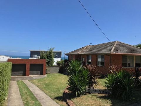 OCEAN VIEWS - Accommodation Gold Coast 4