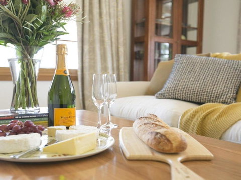 Ballogie Lodge A Quality Timeless Retreat - Accommodation Gold Coast 3