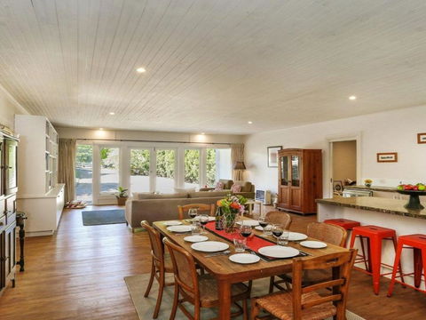 Hardigreen Park Spacious With Tennis Court - Accommodation Gold Coast 2
