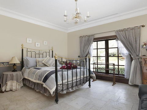 Kilburn Views As Far As The Eyes Can See - Accommodation Gold Coast 4