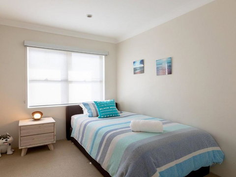 Shore To Please Comfort Cafes & Beaches - Accommodation Gold Coast 2