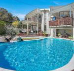 The Lighthouse Noosa Hill - Accommodation Gold Coast
