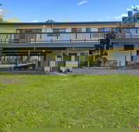 Oscars Inlet Side Short Walk TO Beach OR Town - Accommodation Gold Coast