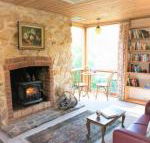 Adelaide Hills Camellia Cottage WiFi - Gold Coast 4U