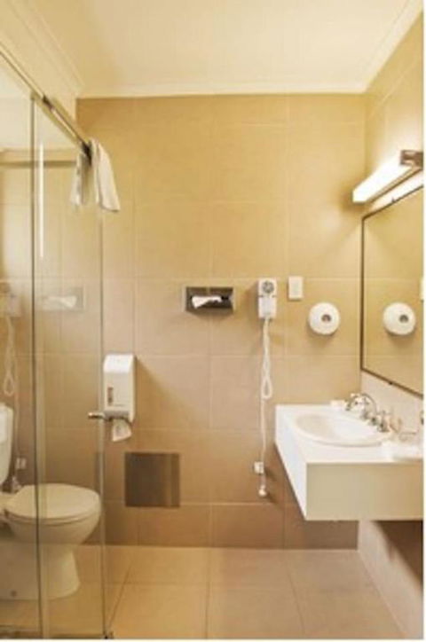 Classic Twin Bed Room 1 In Oakleigh - Accommodation Gold Coast 4