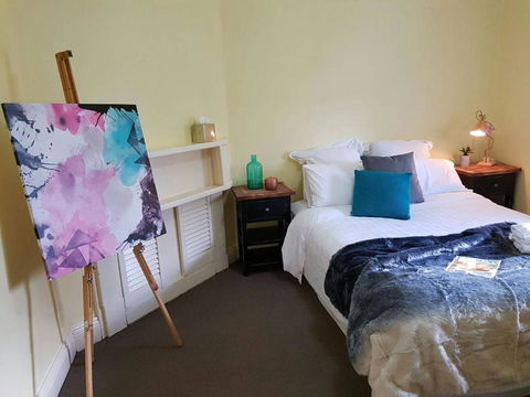 Cute Cottage On Byng Walk To Town & Pet Friendly - Gold Coast 4U 4