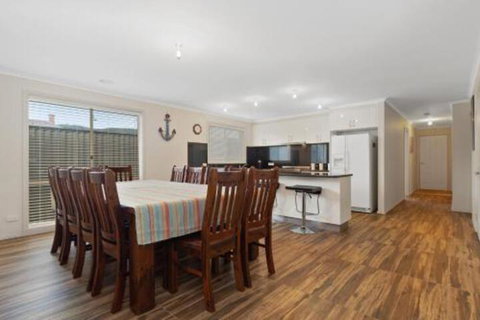 Bay Watch - 1 Gold Coast 2