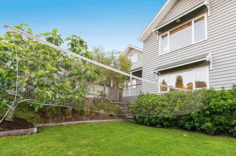 BAY VIEWS On MANNA DROMANA - Accommodation Gold Coast 2