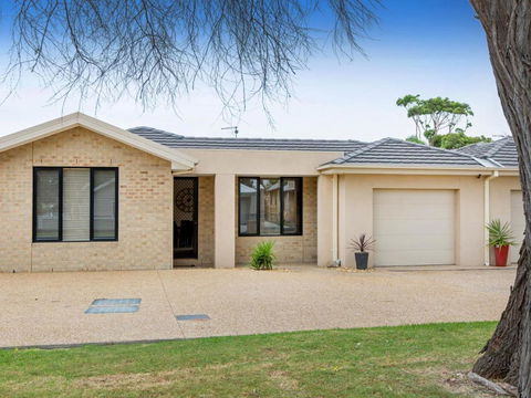 COASTAL HAVEN DROMANA - Gold Coast 4U 6