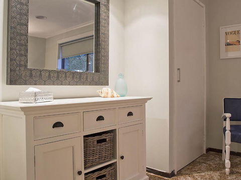 ROANJOKA DROMANA.... - Accommodation Gold Coast 2