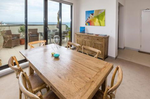 THE PENTHOUSE MORNINGTON - Accommodation Gold Coast 2