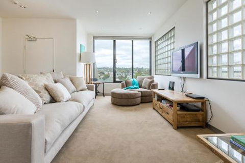 THE PENTHOUSE MORNINGTON - Accommodation Gold Coast 5