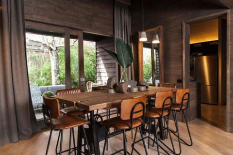 Hardwood House - Accommodation Gold Coast 2