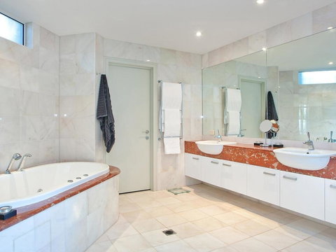 Artis Noosa Heads - 1 Gold Coast 6