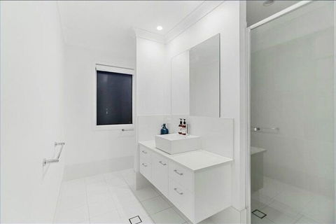 THE BEACH OASIS At 360 - Accommodation Gold Coast 4