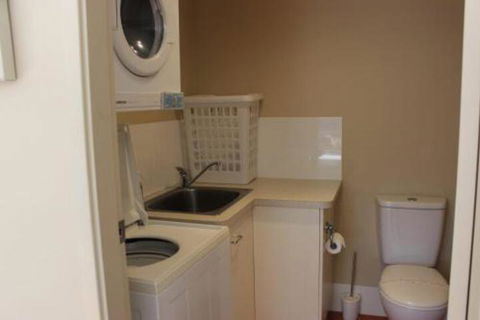 BEACHSIDE VILLA 2 - Accommodation Gold Coast 7