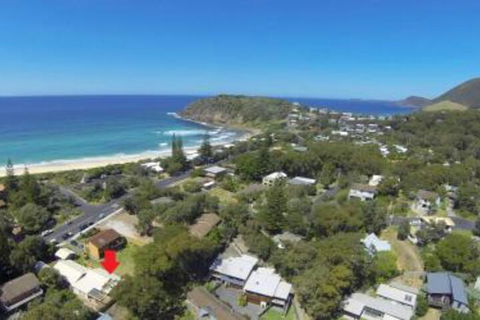 BEACHSIDE VILLA 2 - Accommodation Gold Coast 6