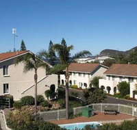 VILLA MANYANA 7 - 1 Gold Coast