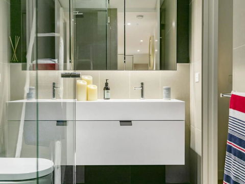 SEA TEMPLE MORNINGTON - Accommodation Gold Coast 4