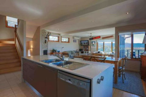 Snowy Mountains Townhouse - Accommodation Gold Coast 2