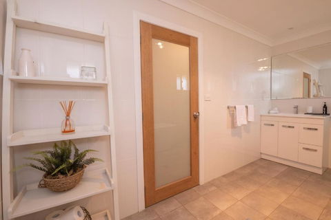 42 Rosemary Lane Â· Central Orange Spacious Family Home Quiet Lane - Gold Coast 4U 7