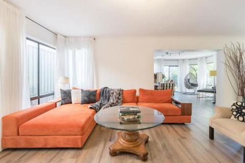 ULTRA SPACIOUS STYLISH HOME In PRESTONS SYDNEY - Accommodation Gold Coast 0
