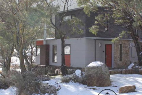 Faraya Chalet - Accommodation Gold Coast 0