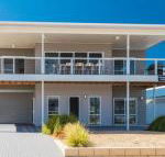 Bungala Coastal Retreat - Gold Coast 4U