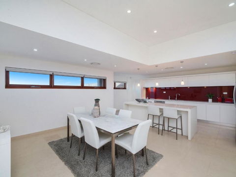 Ocean Oasis 13 Curtis Parade - Gold Coast 4U 6