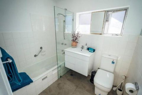 Sahara On Anzac Close To Airport City & Beach! - Accommodation Gold Coast 5