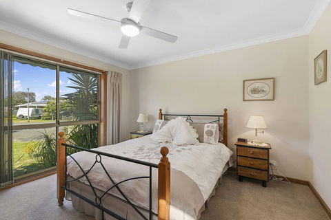 Peaceful Retreat Surf Side PET Friendly - Accommodation Gold Coast 2