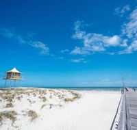 The Cove at New Port Pool Spa Sauna Gym  More - Gold Coast 4U