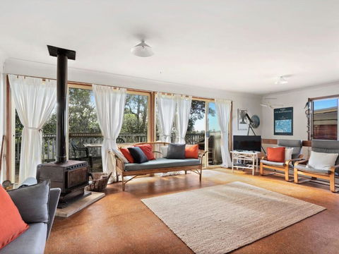 Macs Surf Style 12 Ocean Drive - Gold Coast 4U 4