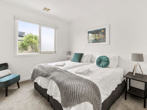BANGALOW MORNINGTON - Accommodation Gold Coast 3
