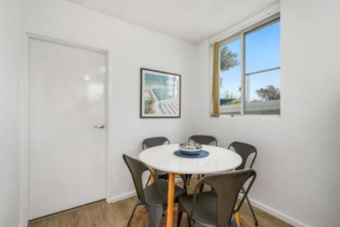 WAVES On MAIN 4 / 1 MAIN STREET - Accommodation Gold Coast 7