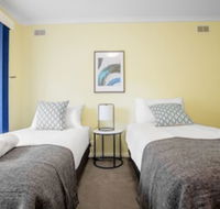 Spacious Comfortable Home in Wheelers Hillpool - Accommodation Gold Coast