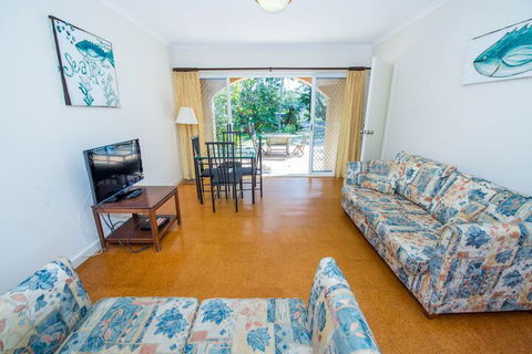 Shoal Bay Avenue Unit 2 / 7 - Accommodation Gold Coast 4
