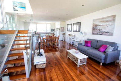 BELLA CASA - Accommodation Gold Coast 0
