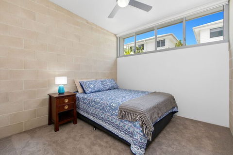 BEACHSIDE HAVEN - Accommodation Gold Coast 6