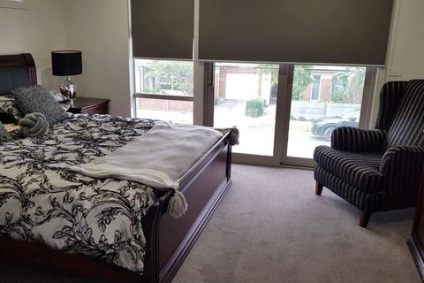 CHELSEA Family Home Close To Beach & Shops - Accommodation Gold Coast 6