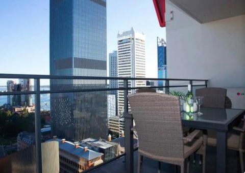 CENTRAL CBD EXEC STUNNING VIEW WIFI NETFLIX WINE - Gold Coast 4U 4