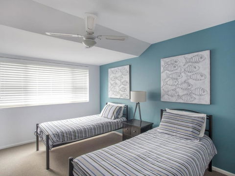 Beach Rd 24 Mollymook - Gold Coast 4U 1