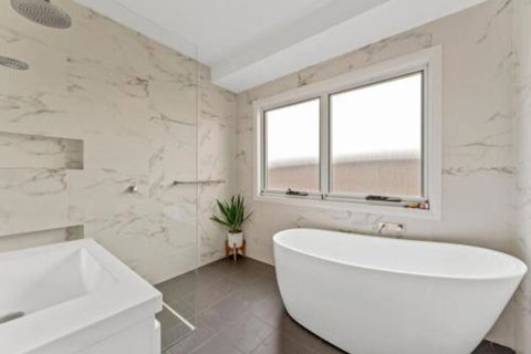 Ontario Way 1 Burrill Lake - 1 Gold Coast 3