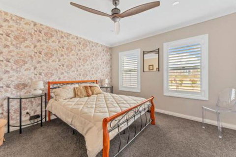 Ontario Way 1 Burrill Lake - 1 Gold Coast 2