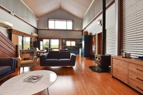 Kelman Cottage Tucked Away With Pool + Native Wildlife - Gold Coast 4U 0