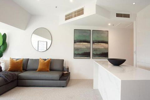 THE HYDEAWAY LUXE HYDE PARK CITY APARTMENT Hosted By LAbode Accommodation - Accommodation Gold Coast 2