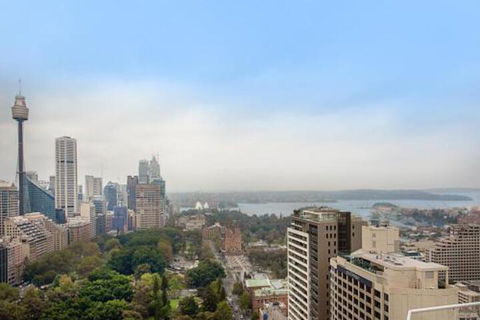 THE HYDEAWAY LUXE HYDE PARK CITY APARTMENT Hosted By LAbode Accommodation - Accommodation Gold Coast 6