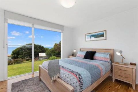 COASTAL HAVEN Panoramic Ocean Views - Accommodation Gold Coast 3