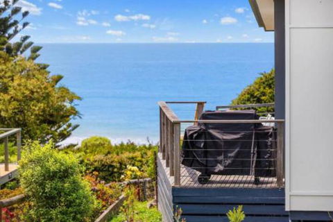 COASTAL HAVEN Panoramic Ocean Views - Accommodation Gold Coast 7